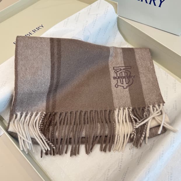 버버리숙녀 리버서블 스카프100% 램스울
