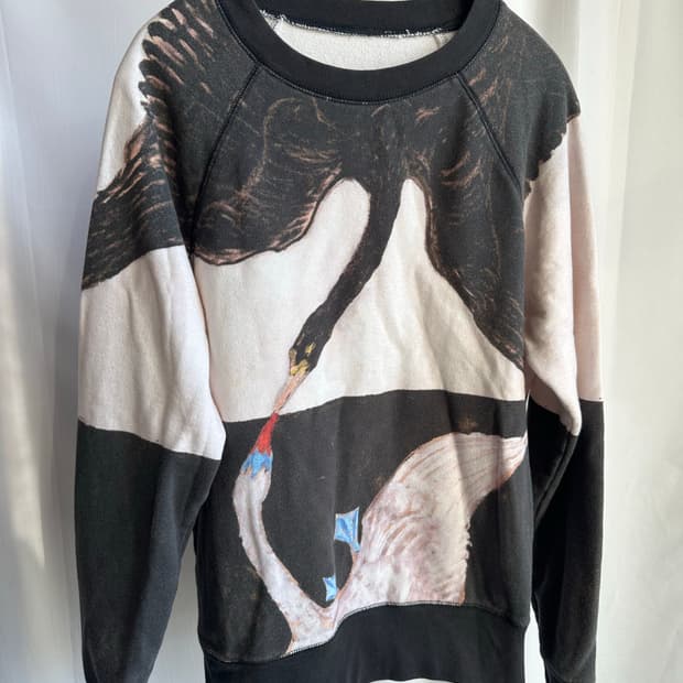 아크네 스튜디오 맨투맨