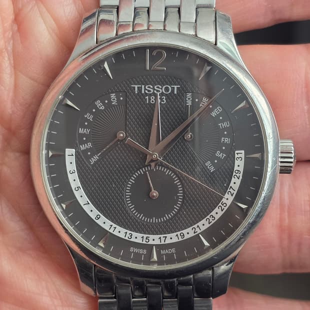 티쏘 (TISSOT) 퍼페츄얼 트레디션 T063.637.11.A 시계