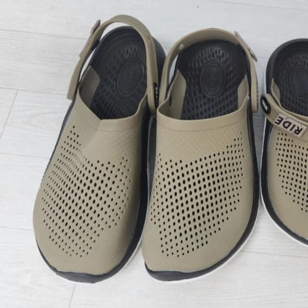 크록스 라이트라이드 클로그 샌들 240 (M9 W11)