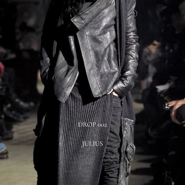 JULIUS Drop 002