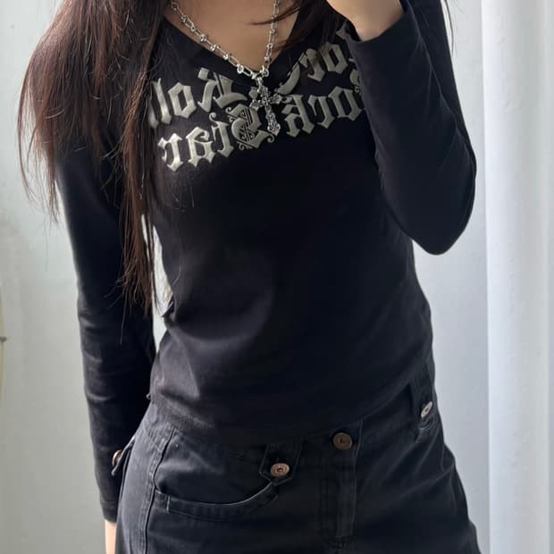 Vintage Black V-neck Long Sleeve
