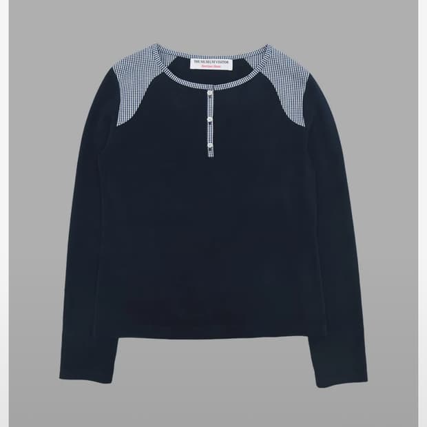 더뮤지엄비지터 티셔츠