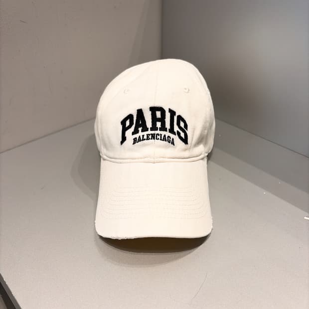 (정품/새상품) BALENCIAGA 발렌시아가 여성 화이트 파리스 볼캡
