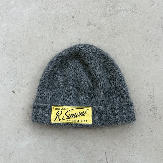 Raf simons 모헤어 로고라벨 비니 os grey