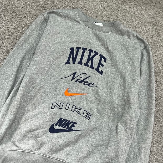 [100] 나이키 맨투맨