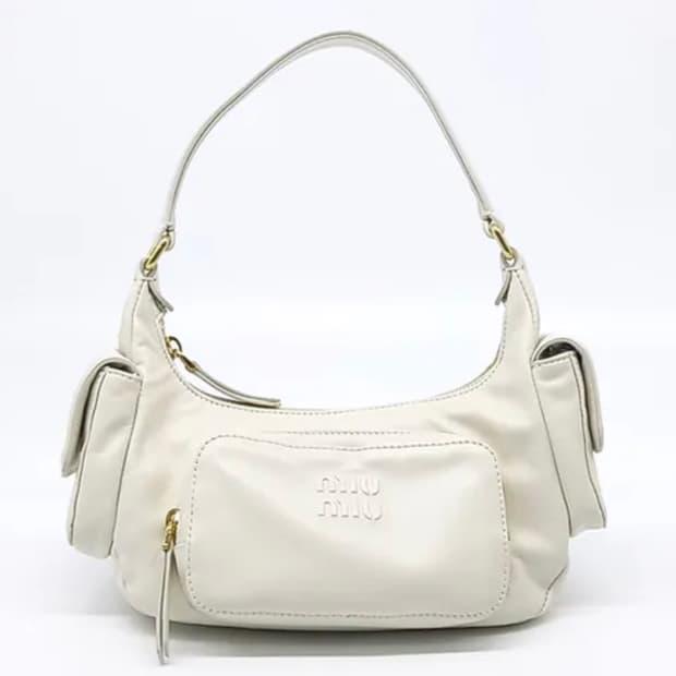 미우미우 나파 포켓백