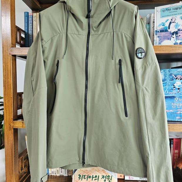 CP컴퍼니 프로텍 자켓 팔아요 나일론 xl 105-110 씨피 54xxl
