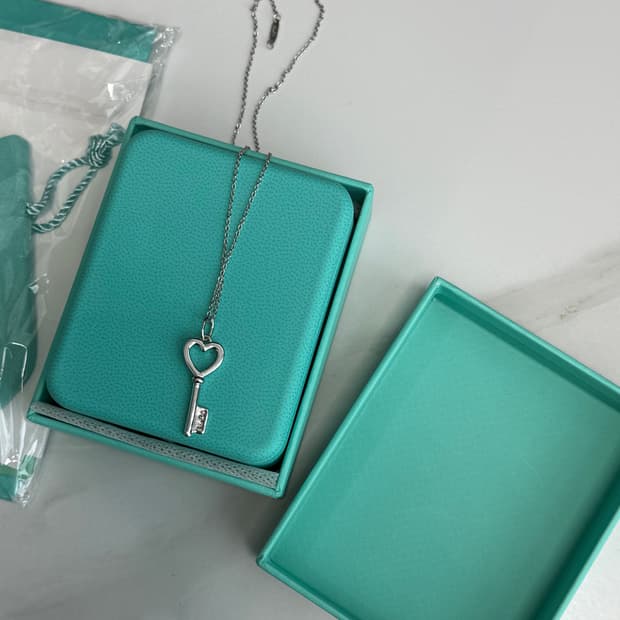 티파니앤코 하트키 팬던트 목걸이