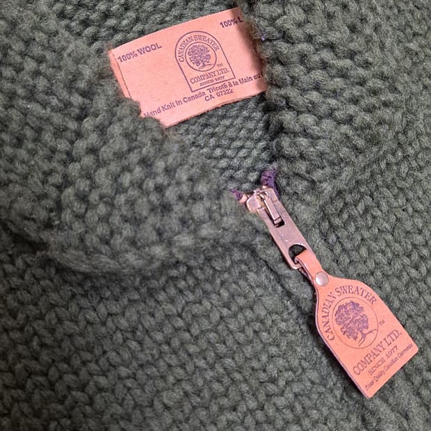 Canadian sweater 코위찬