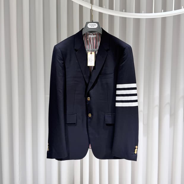 3 / 톰브라운 사선완장 플레인 위브 블레이저 / 택달림