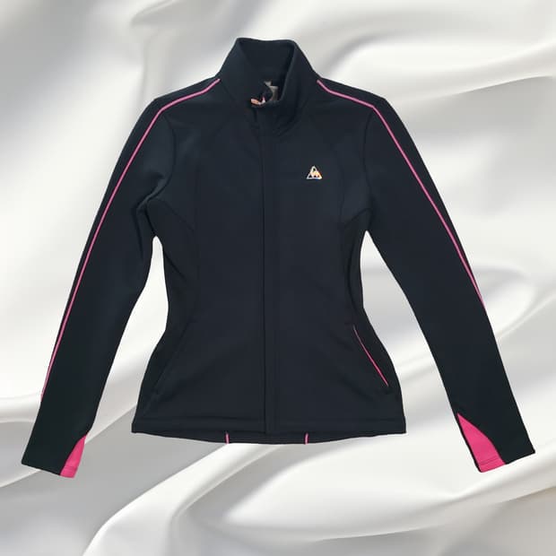 [Le Coq SPORTIF ] 블랙/핫핑크 슬림핏 트레이닝복 집업