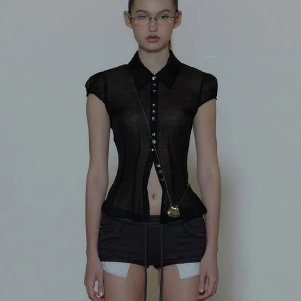스컬프터 Sheer Pleated Hem Blouse Black