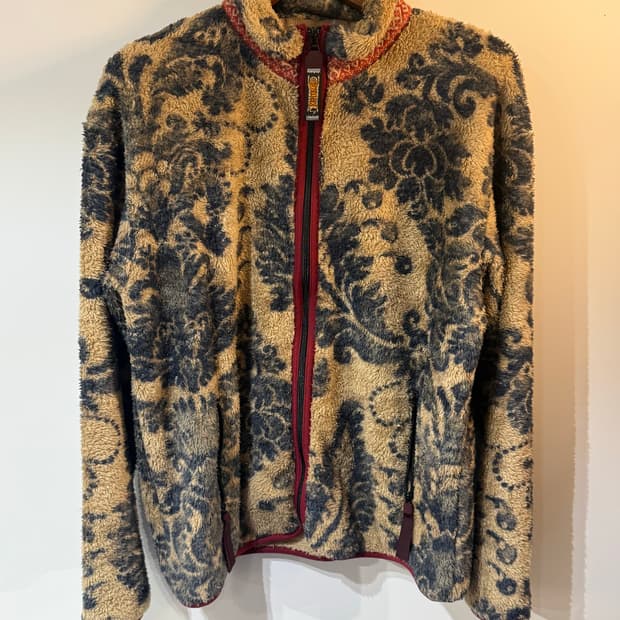 캐피탈 플리 사이즈4