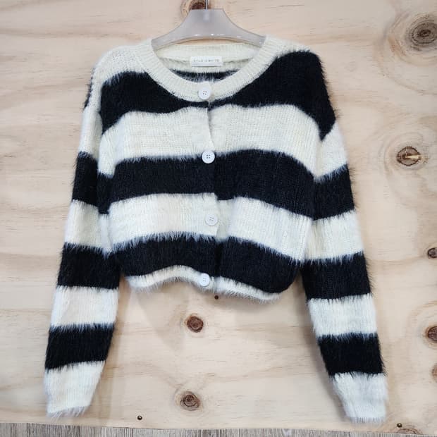 599) 스튜디오화이트 스트라이프 크롭 가디건