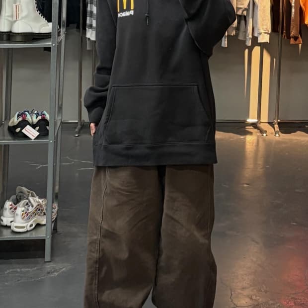 팔라스 X 맥도날드 콜라보 로고 후드티 A3390