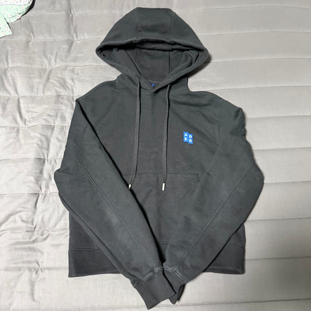 (xs)아더에러 시그니피컨트 후드 블랙