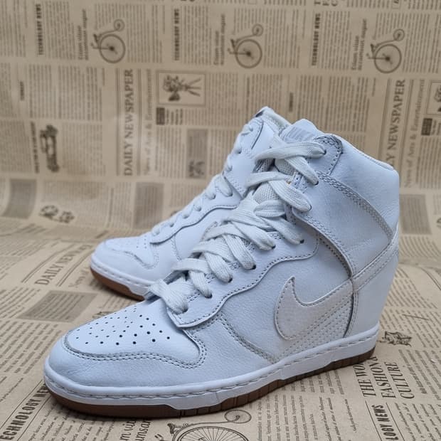 나이키 덩크 하이 세일검 225