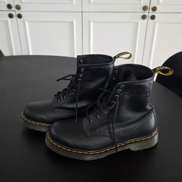 38/250mm)닥터마틴 1460 블랙 8홀 부츠