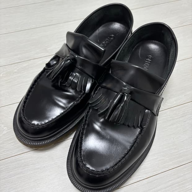 닥터마틴 아드리안 스무스 270사이즈 로퍼