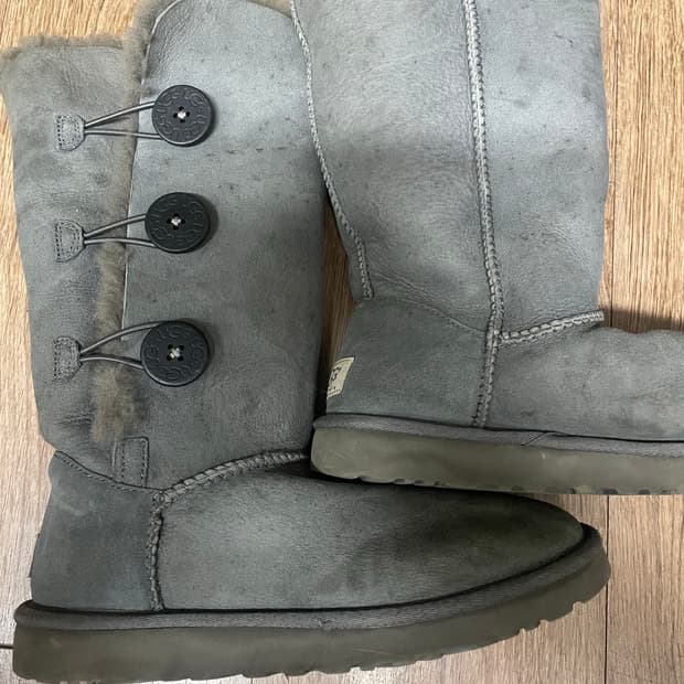 어그 베일리버튼 부츠