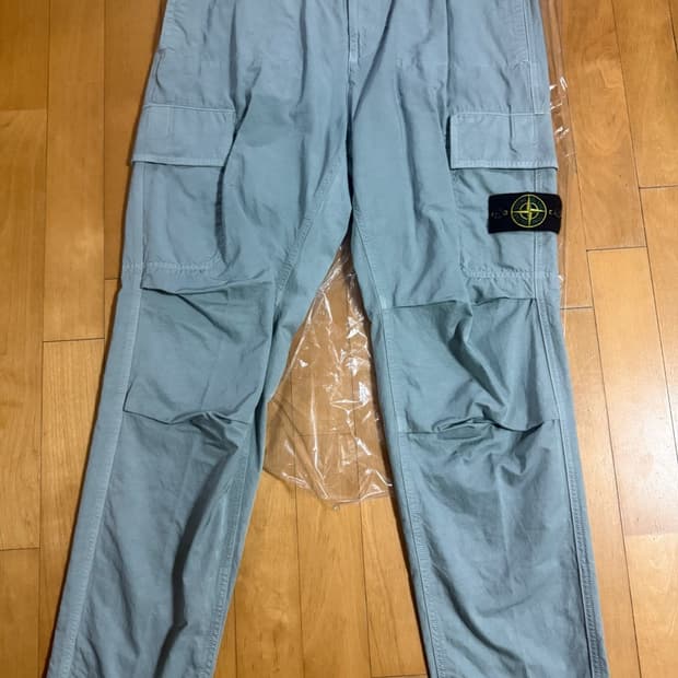 스톤아일랜드 CUPRO TWILL 카고 팬츠