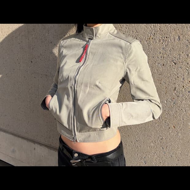 (구해요) 프라다 스포츠 봄버