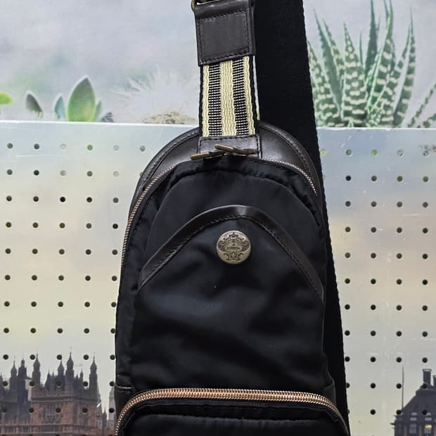 오로비앙코 슬링백 크로스백 힙색 원숄더백 BF32