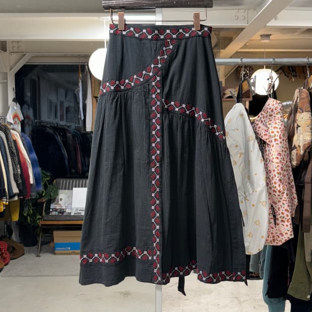 센소유니코 t.b 랩 스커트