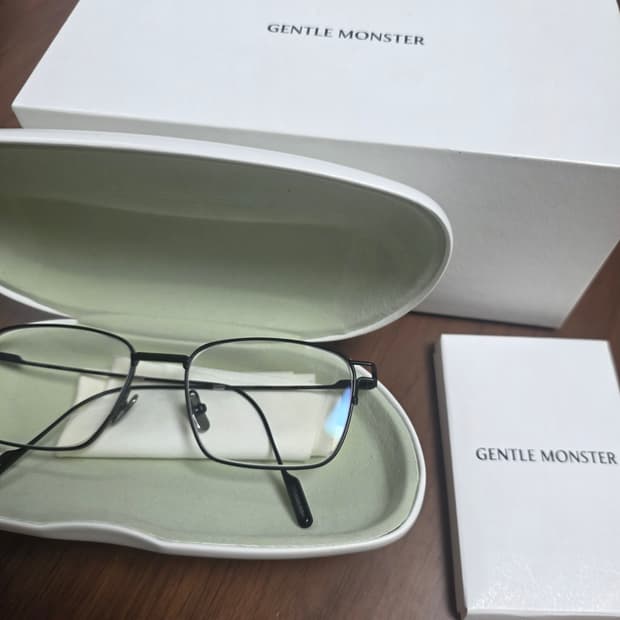 젠틀몬스터 오타스 Otas M01 블랙