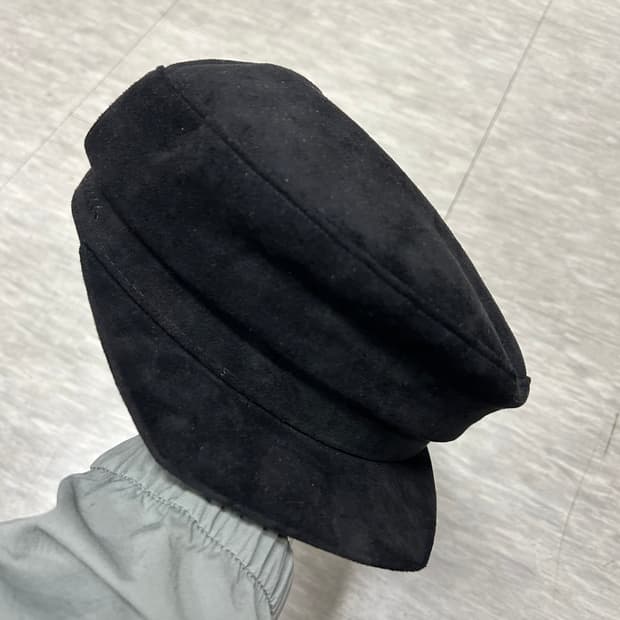 Poesie Dame 포에지담 검정 모자