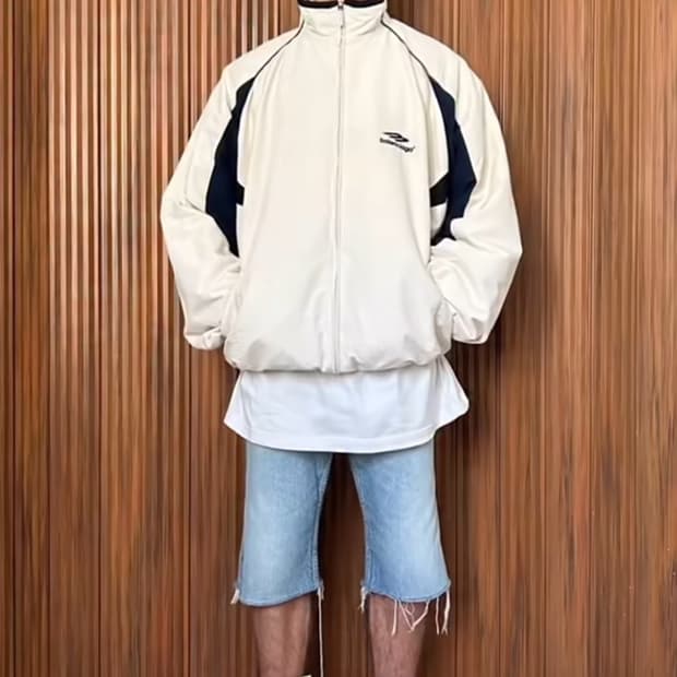 (xs)발렌시아가 화이트 트랙 자켓