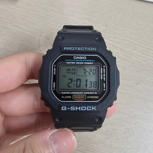급처 상자포함 지샥 5600e