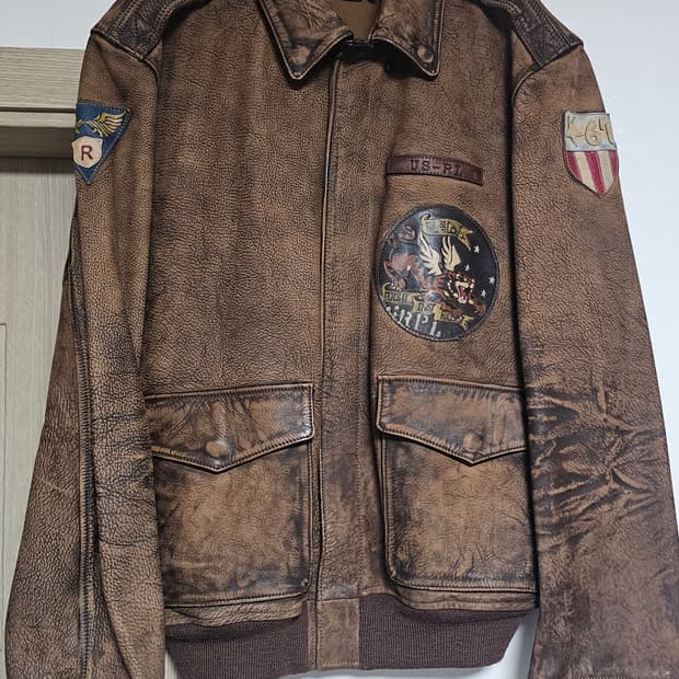 폴로 a-2 플라잉타이거 가죽 자켓 L 판매합니다