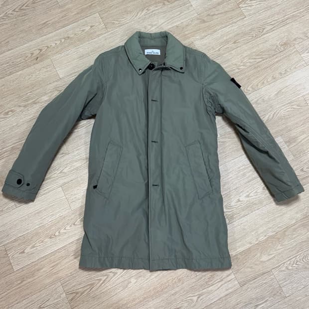 스톤 아일랜드 Micro Reps 다비드 TC 프리마로프트 카코트 S