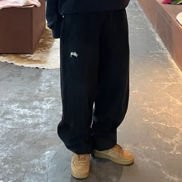 스투시 스탁 로고 블랙 스웨트 팬츠 H1870