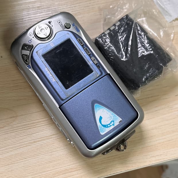 니콘 쿨픽스 2500 nikon coolpix 2500