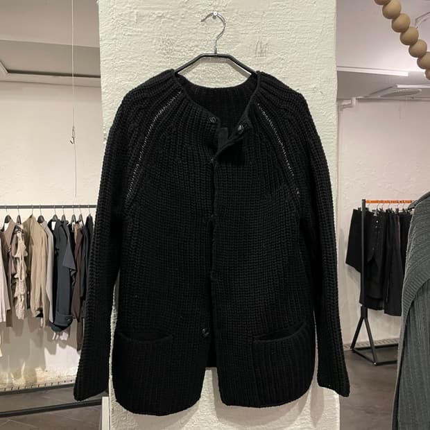 폼 덱스프레시옹 보트넥 가디건