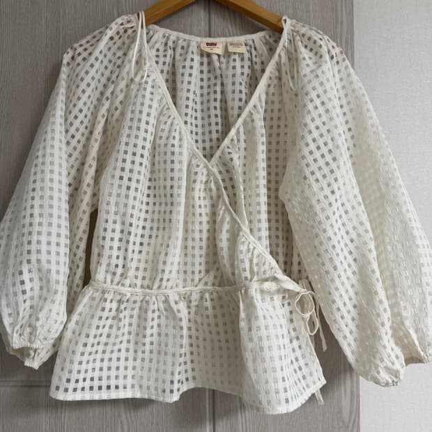 리바이스 화이트 체크 랩 블라우스 XS