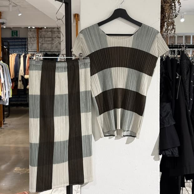  플리츠 플리즈 민트 브라운 스트라이프 배색 탑 스커트 셋업