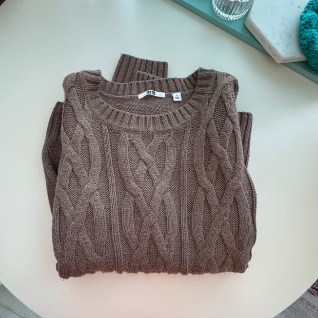 유니클로 베이지브라운 케이블 니트 S