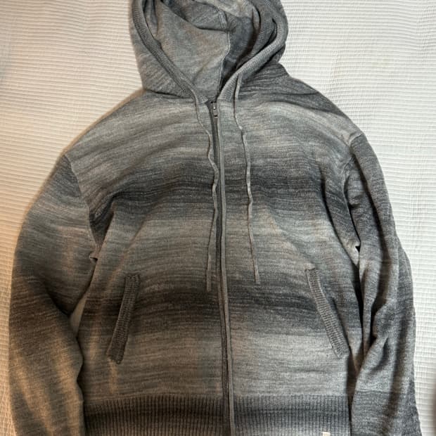 헬로선라이즈 그라데이션 니트 집업 블랙 S