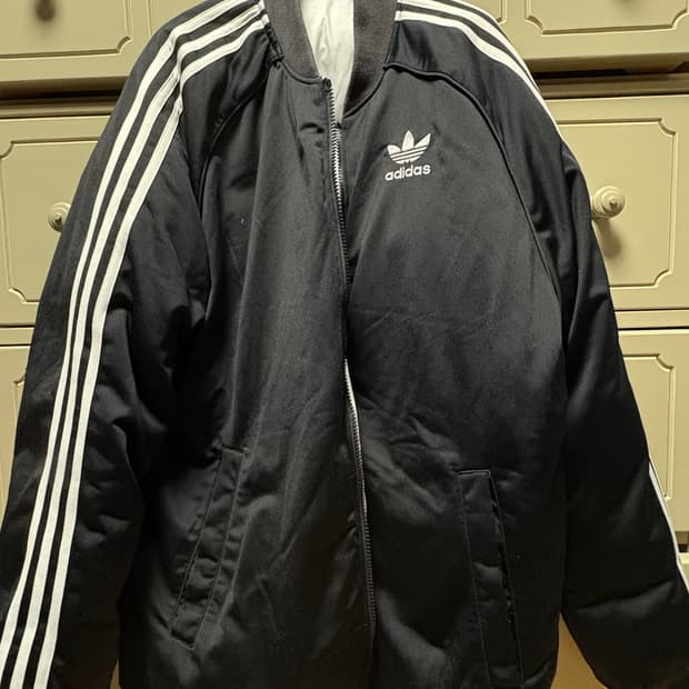 아디다스 리버시블 패딩 110