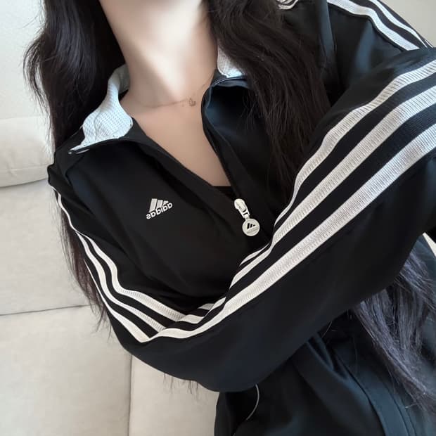 아디다스 실버 화이트 삼선 블랙져지 