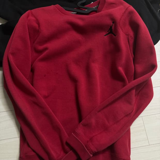 나이키 조던 맨투맨 s