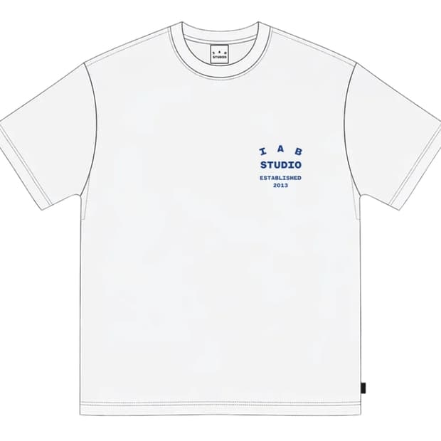 아이앱 스튜디오 26 아이앱 반팔 티셔츠 화이트 네이비