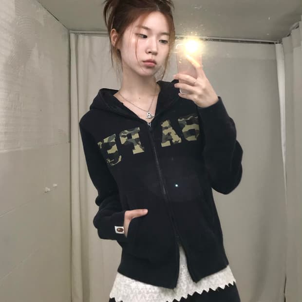 베이프 카모 레터링 네이비 후드집업