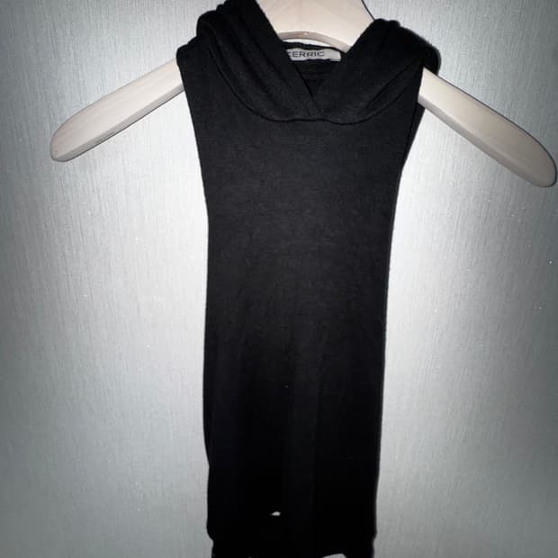 세릭 (CERRIC) sleeveless hood