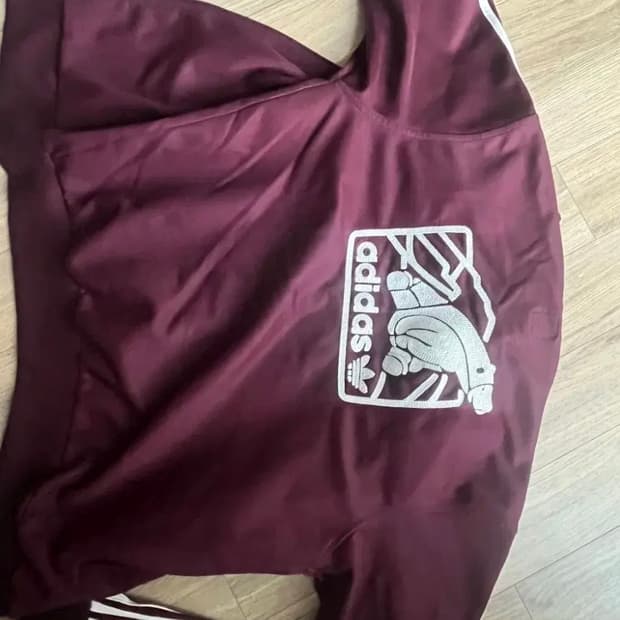 아디다스 버건디 홀리베어