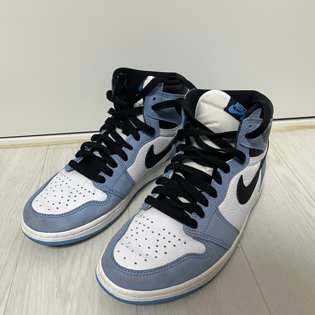 나이키 에어 조던 1 유니버시티 블루